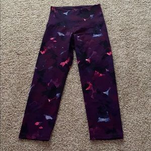 Brand New Old Navy Active Capris
